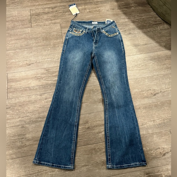 MEET ME fit boot jeans ✨ - Picture 2 of 10